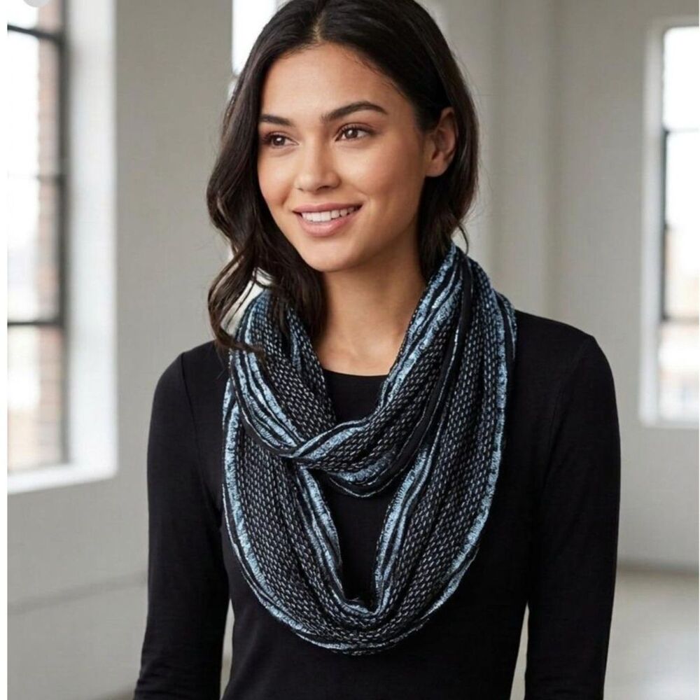 Chic Black Light Blue Metallic Silver Knit Infinity Loop Scarf